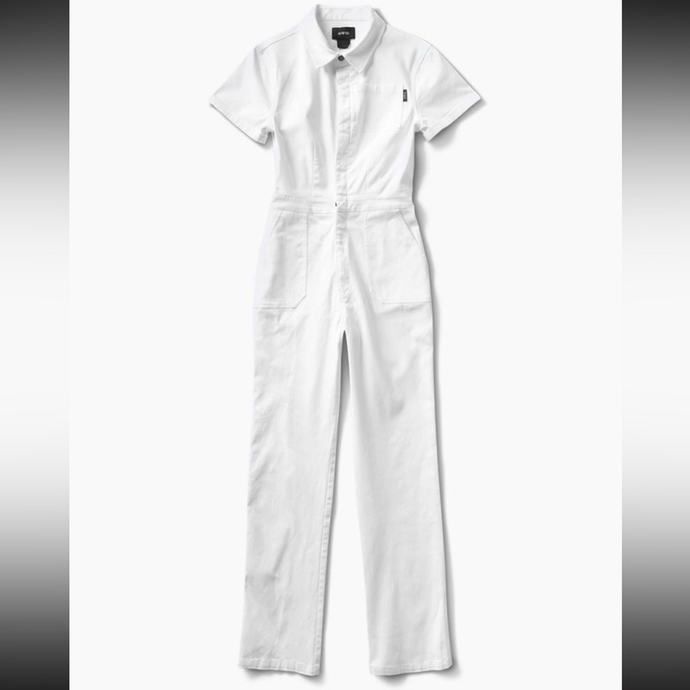 ATWYLD White Jumper Size Large